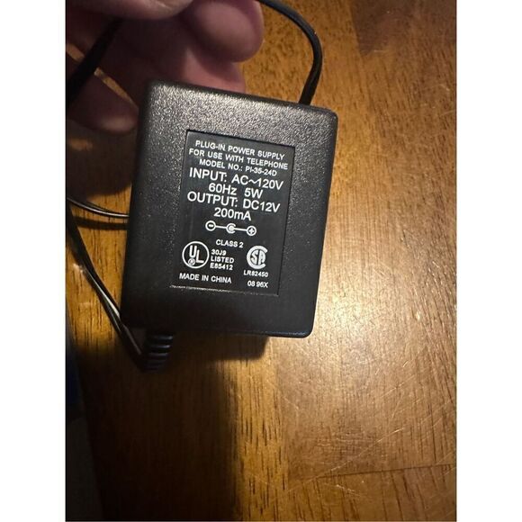 Vintage Midland Ready Rescue Model 77-909 40-Channel Emergency 2-Way CB Radio - Picture 6 of 8